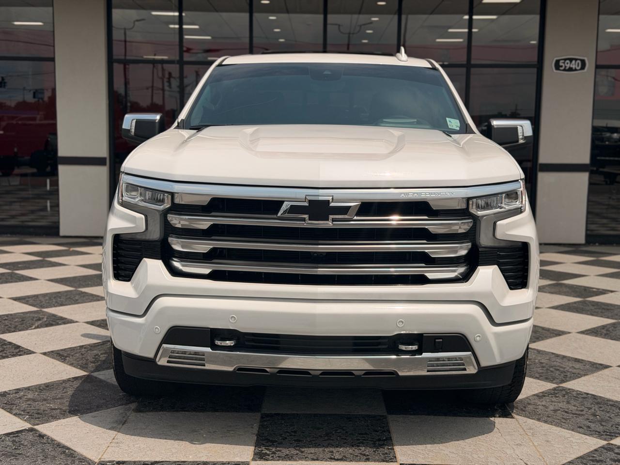 Chevrolet Silverado 1500 High Country Crew Cab 4WD 2024
