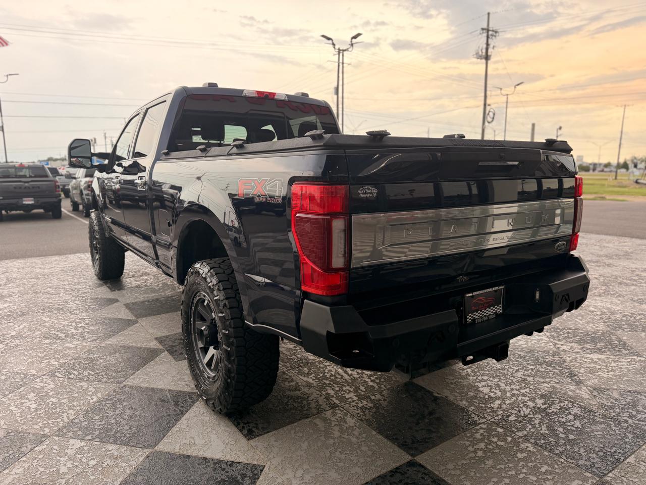 Ford F-250 SD Platinum Crew Cab 4WD 2022