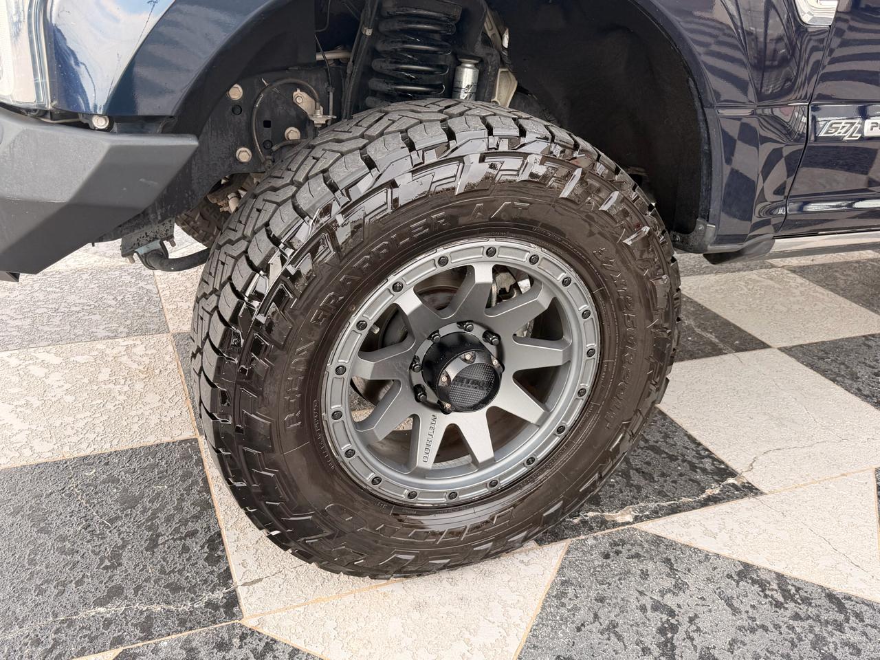 Ford F-250 SD Platinum Crew Cab 4WD 2022