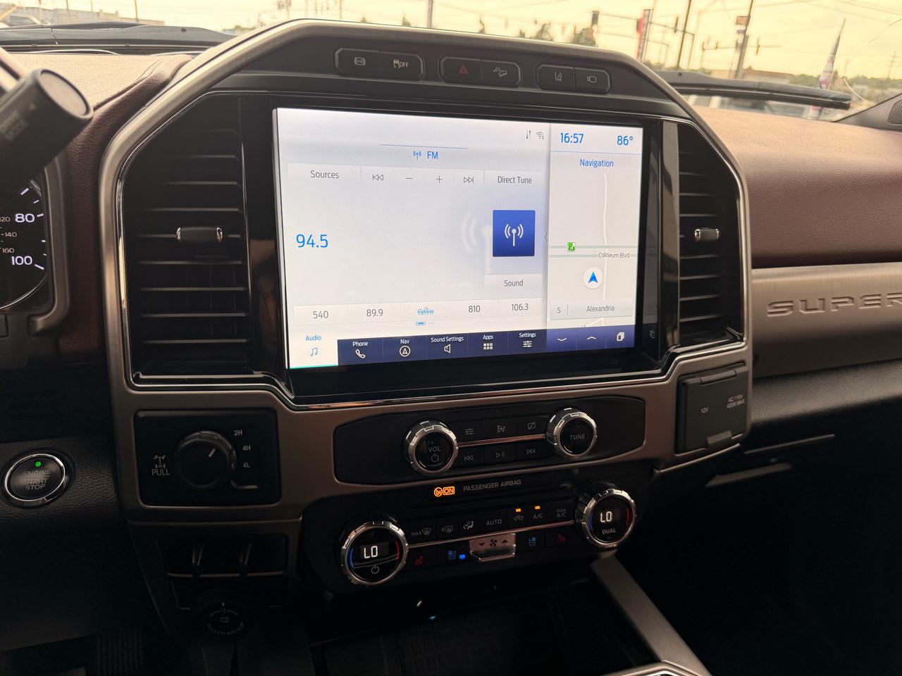 Ford F-250 SD Platinum Crew Cab 4WD 2022