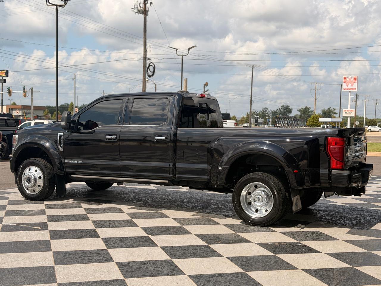 Ford F-450 SD Platinum Crew Cab DRW 4WD 2022