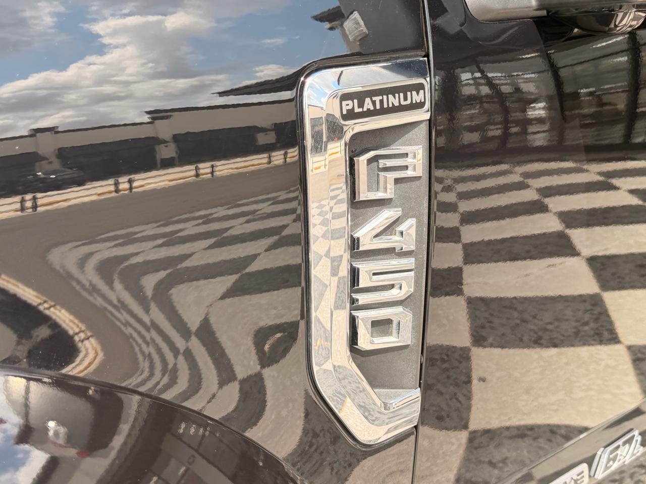 Ford F-450 SD Platinum Crew Cab DRW 4WD 2022