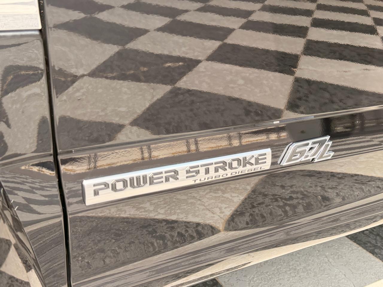Ford F-450 SD Platinum Crew Cab DRW 4WD 2022