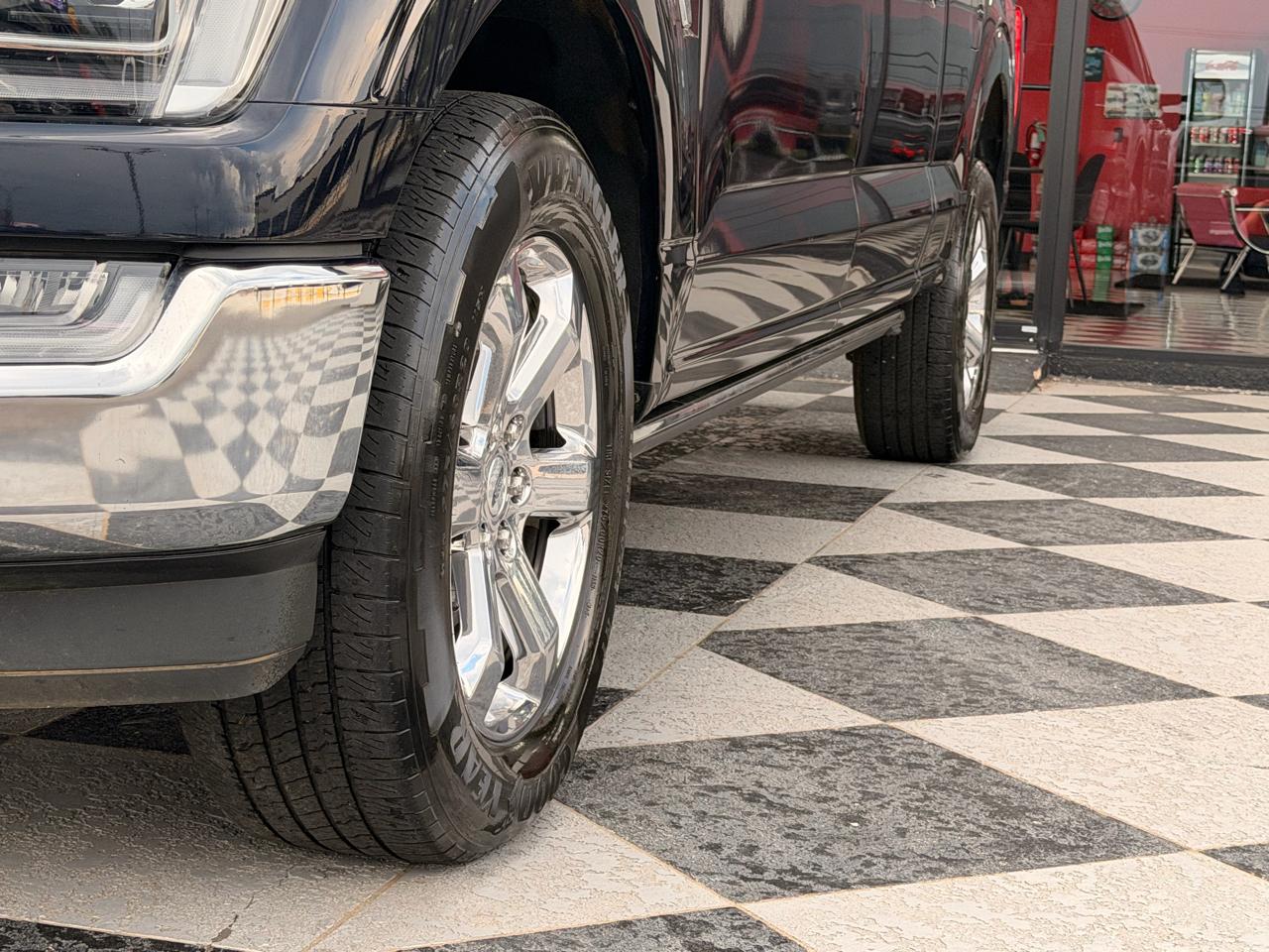 Ford F-150 4WD SuperCrew 157" Lariat 2021