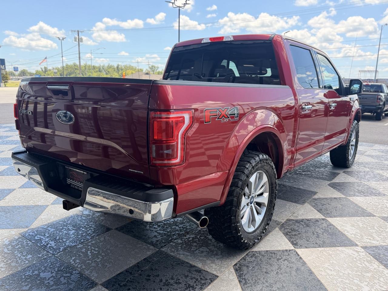 Ford F-150 Lariat 4WD SuperCrew 5.5' Box 2015