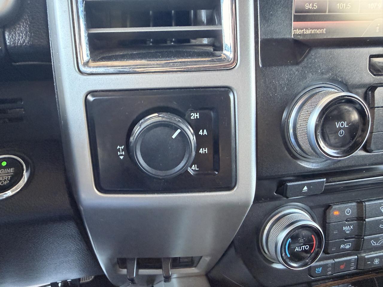 Ford F-150 Lariat 4WD SuperCrew 5.5' Box 2015