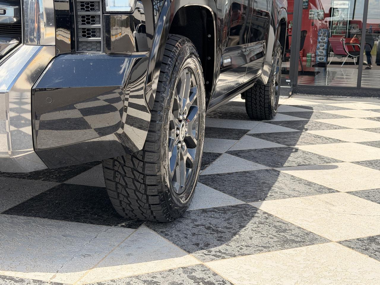 Toyota Tundra Platinum CrewMax 4WD 2023