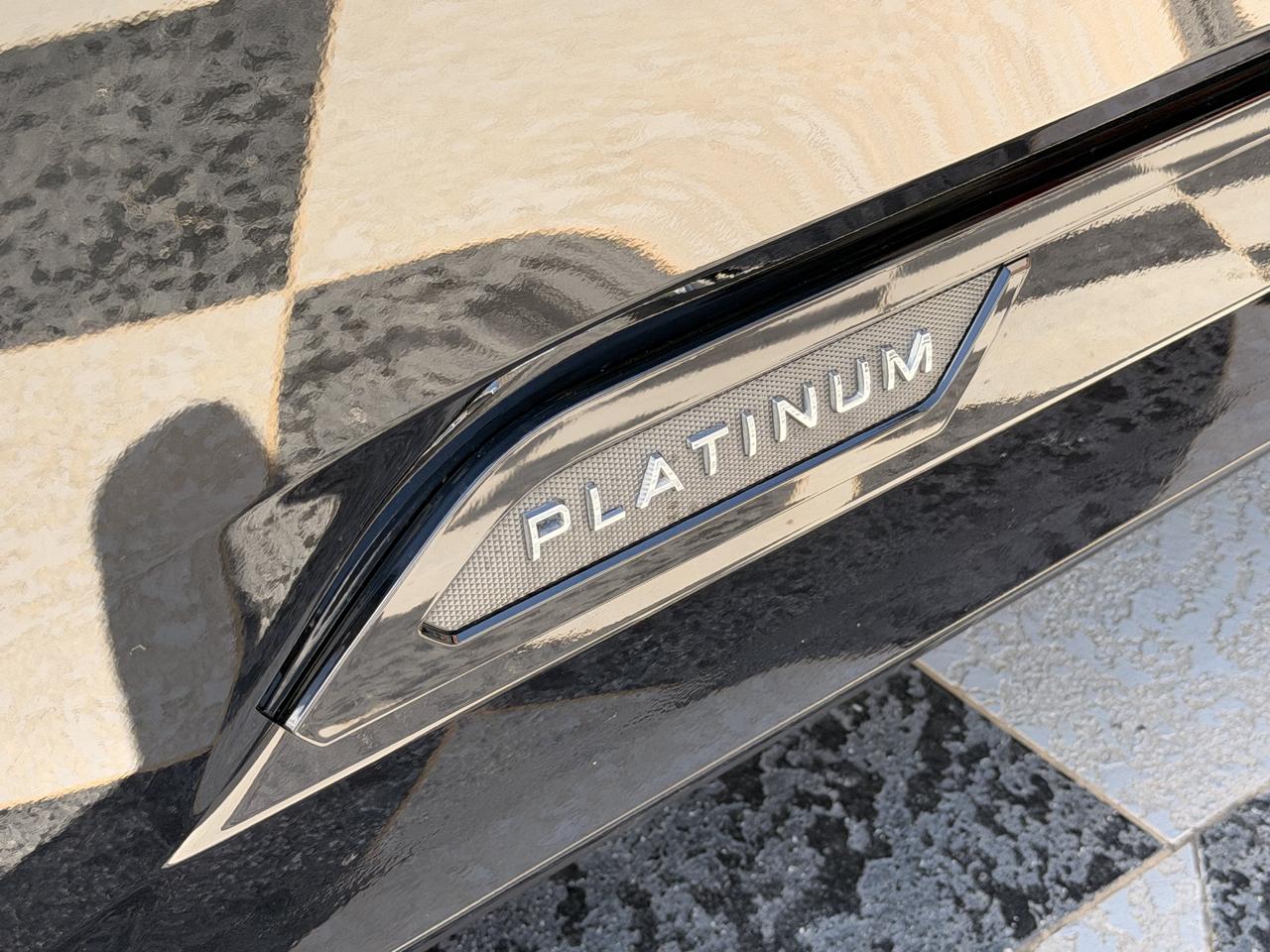 Toyota Tundra Platinum CrewMax 4WD 2023