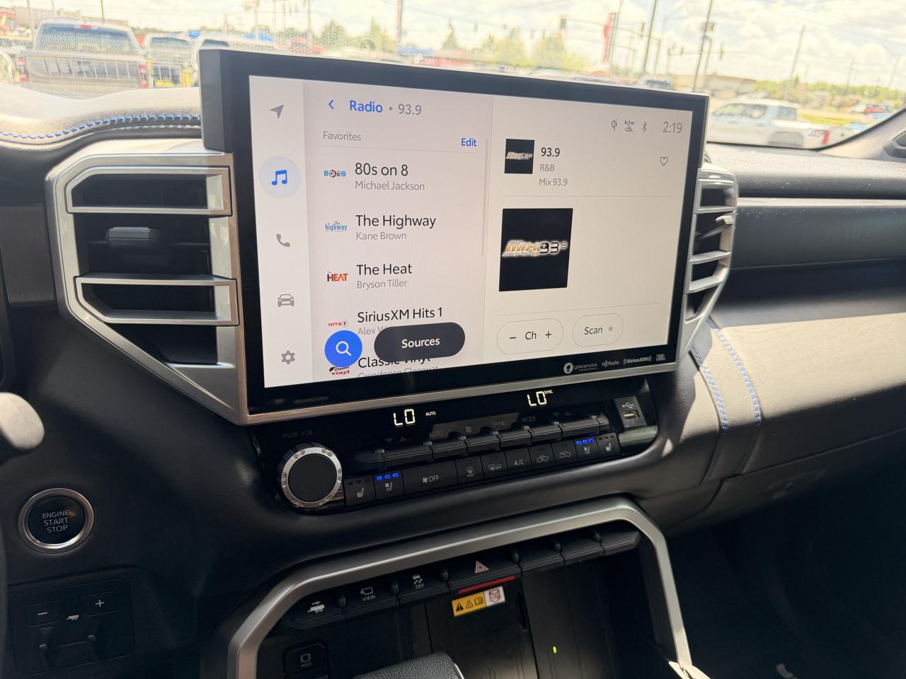 Toyota Tundra Platinum CrewMax 4WD 2023