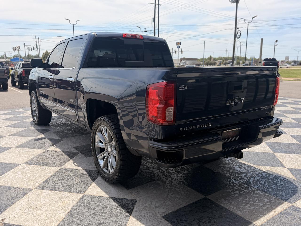 Chevrolet Silverado 1500 LTZ Crew Cab 4WD 2018