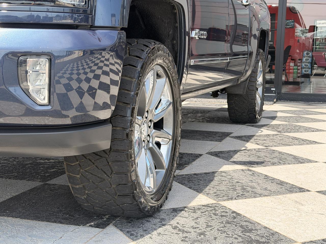 Chevrolet Silverado 1500 LTZ Crew Cab 4WD 2018