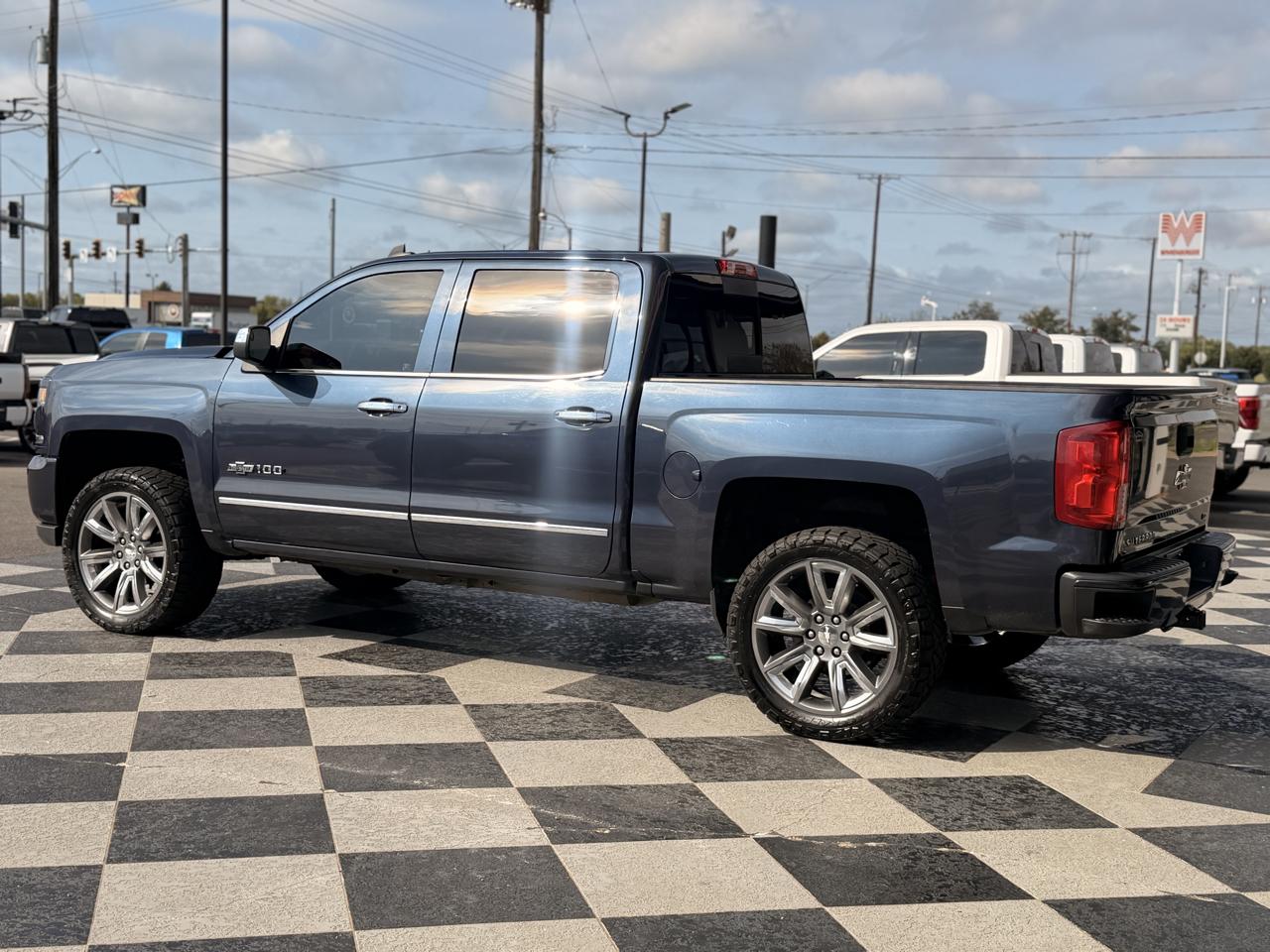 Chevrolet Silverado 1500 LTZ Crew Cab 4WD 2018