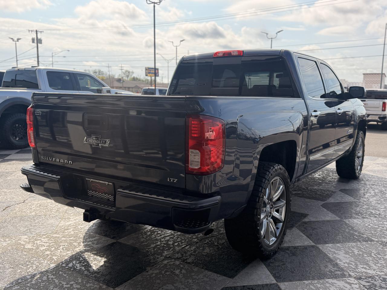 Chevrolet Silverado 1500 LTZ Crew Cab 4WD 2018