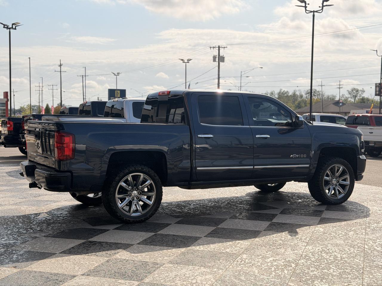 Chevrolet Silverado 1500 LTZ Crew Cab 4WD 2018