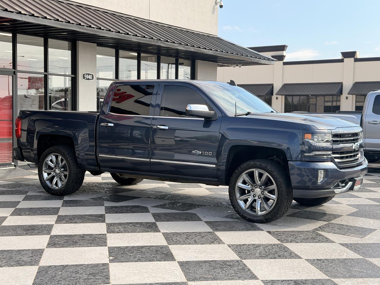 Chevrolet Silverado 1500 LTZ Crew Cab 4WD 2018