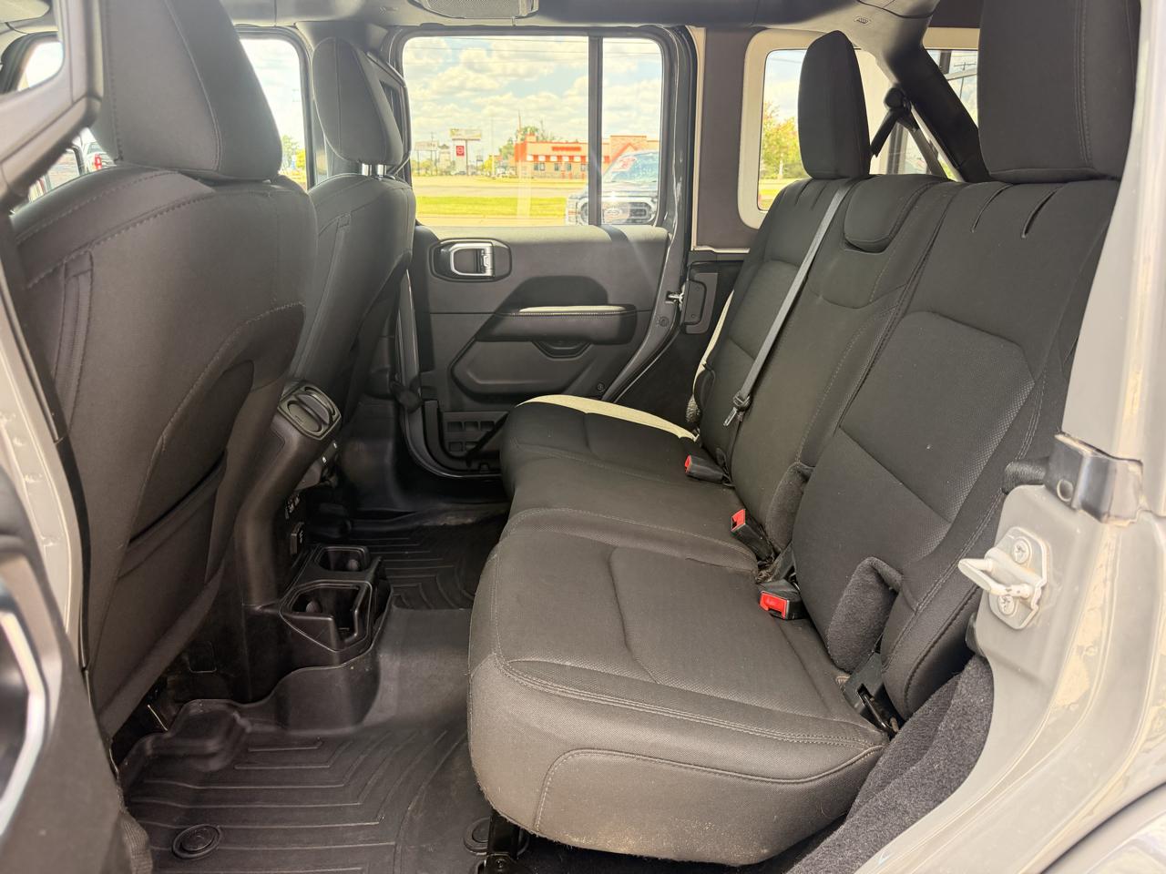 Jeep Wrangler Unlimited Sahara 4WD 2020
