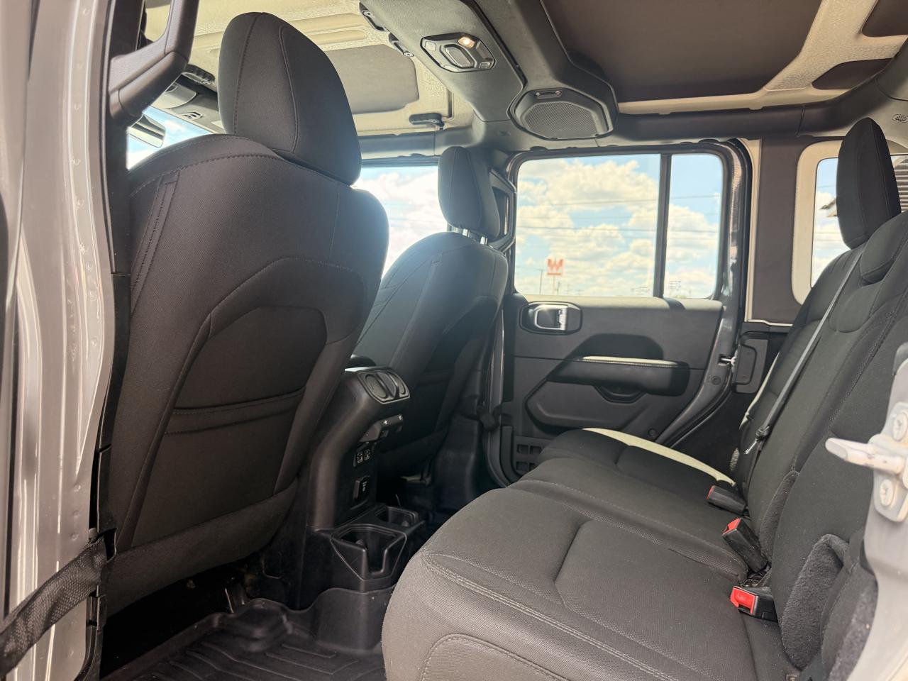 Jeep Wrangler Unlimited Sahara 4WD 2020