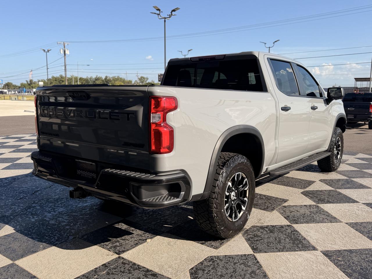 Chevrolet Silverado 1500 ZR2 Crew Cab 4WD 2024