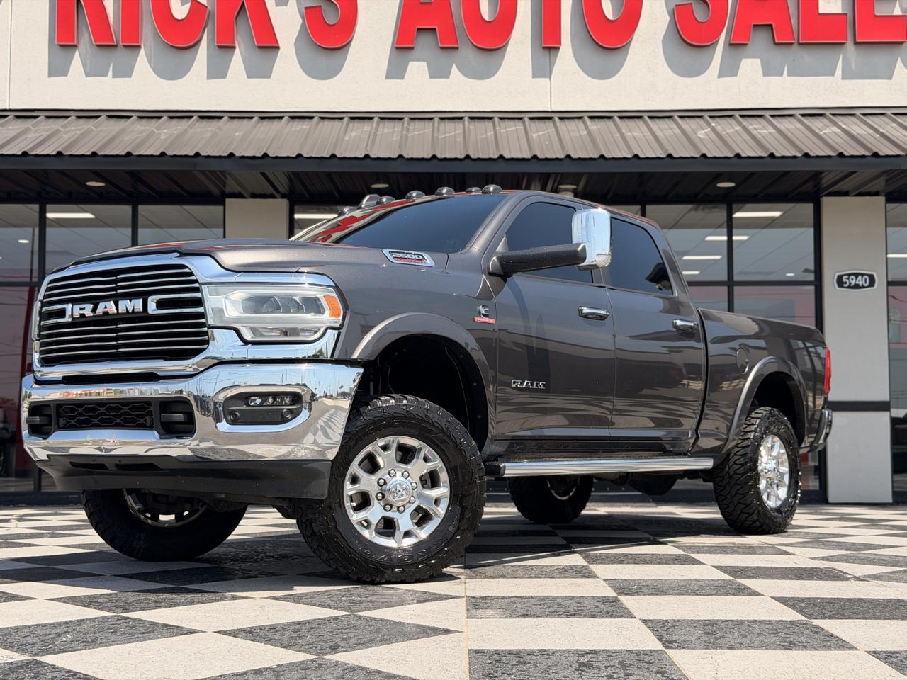 RAM 2500 Laramie Crew Cab SWB 4WD 2021