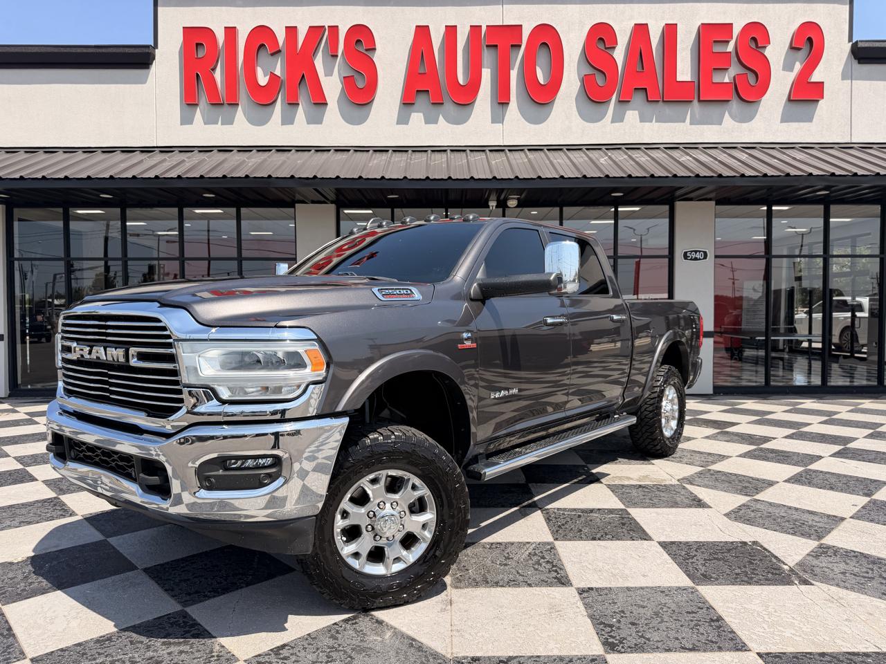 RAM 2500 Laramie Crew Cab SWB 4WD 2021