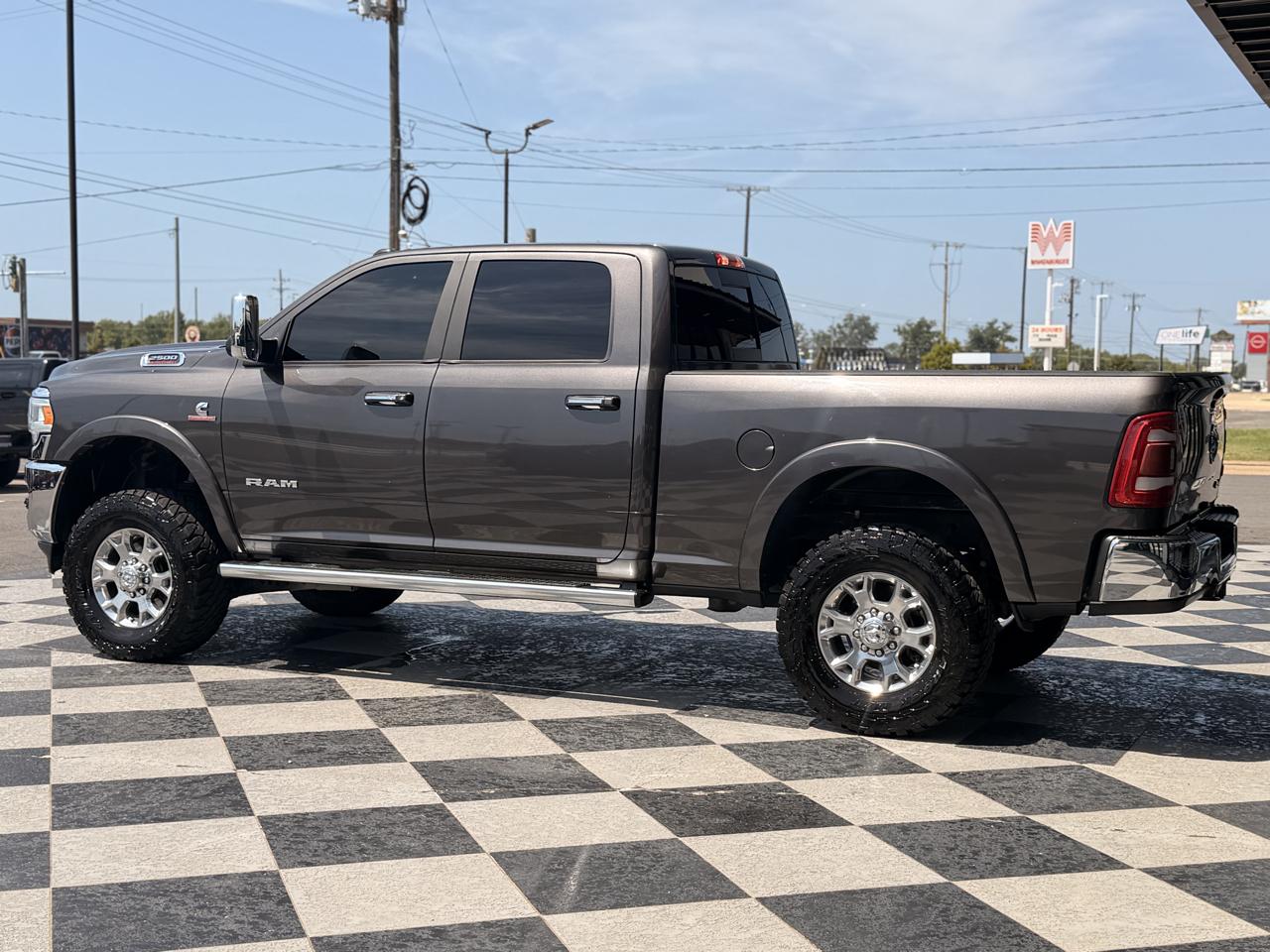 RAM 2500 Laramie Crew Cab SWB 4WD 2021