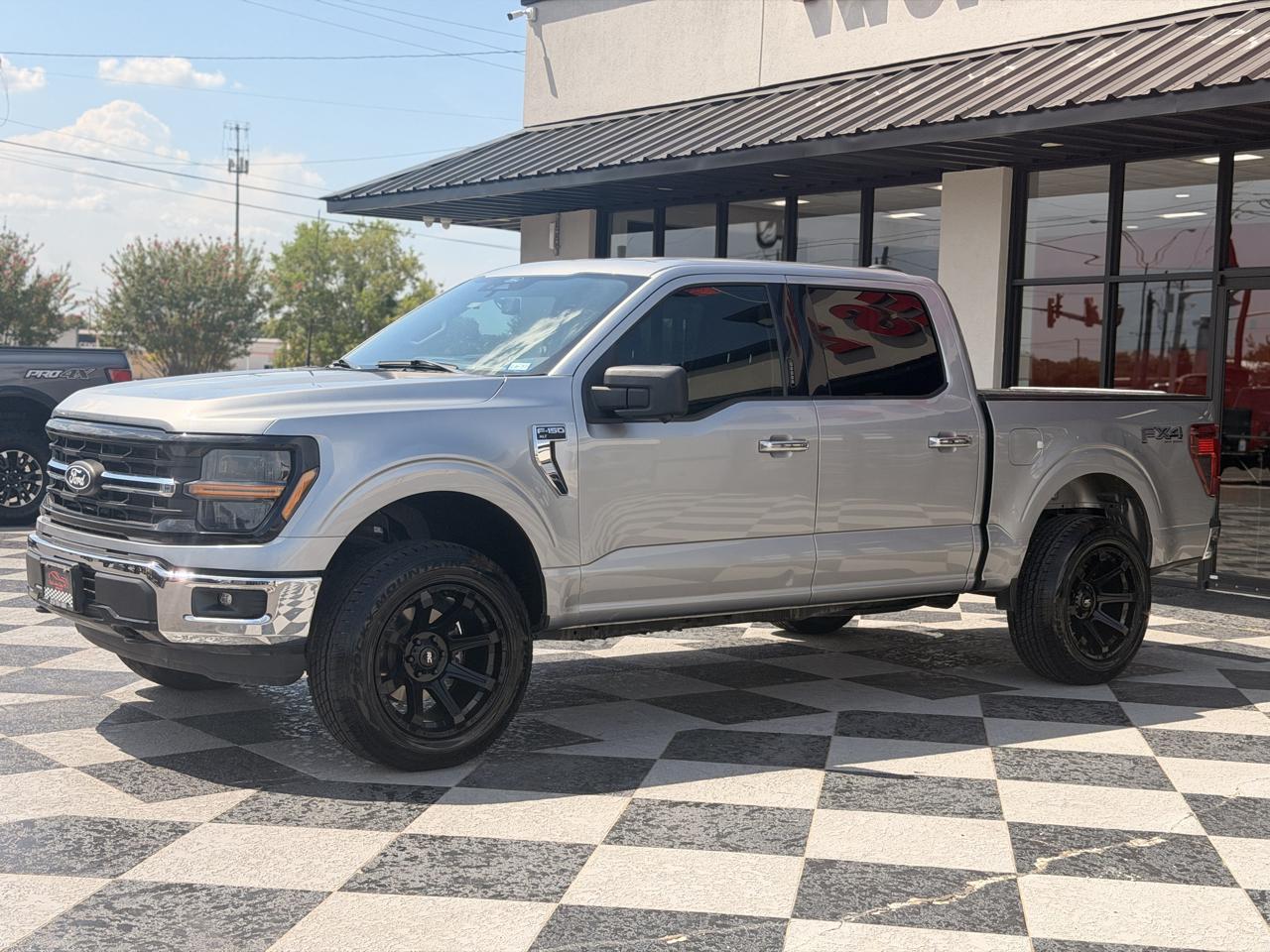 Ford F-150 XLT 4WD SuperCrew 5.5' Box 2024