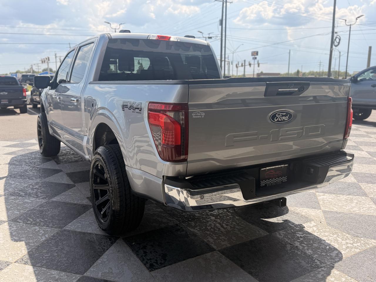 Ford F-150 XLT 4WD SuperCrew 5.5' Box 2024