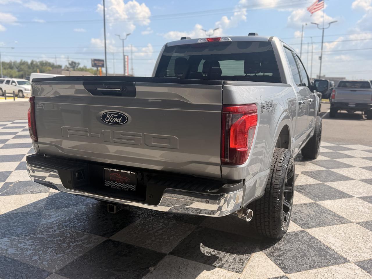 Ford F-150 XLT 4WD SuperCrew 5.5' Box 2024