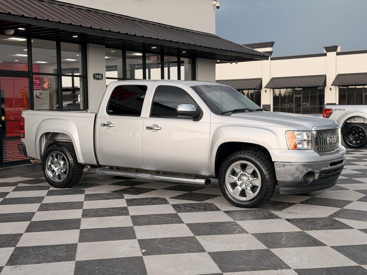 GMC Sierra 1500 SLE Crew Cab  Short Box 2WD 2011