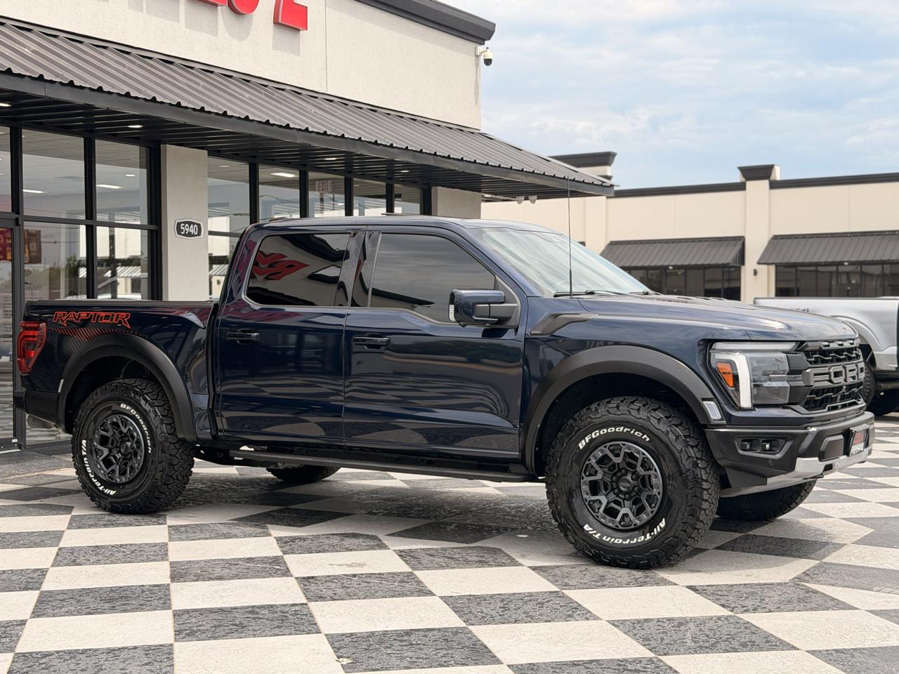 Ford F-150 Raptor SuperCrew 4WD 2024