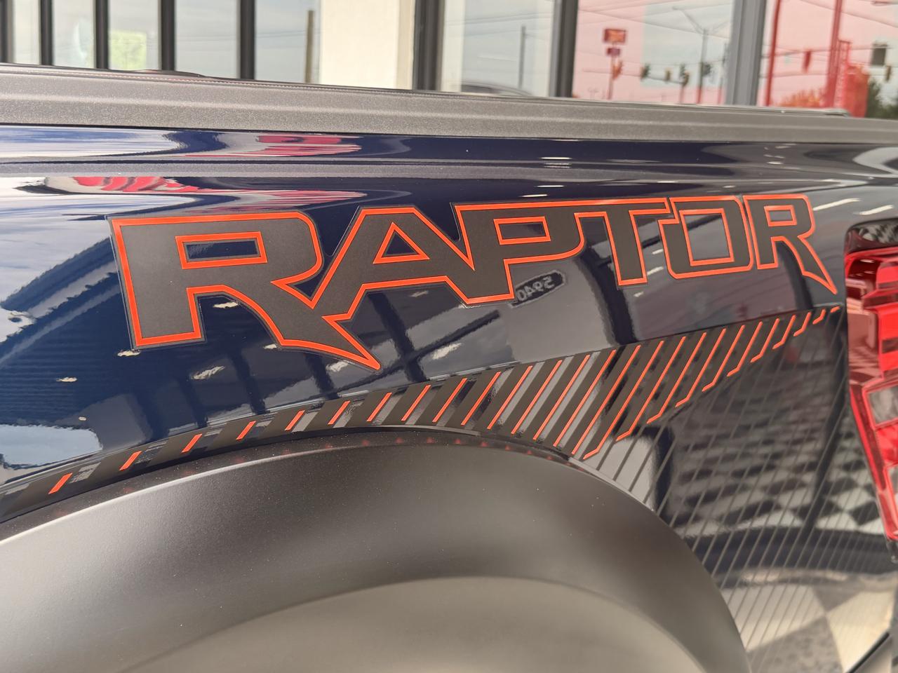 Ford F-150 Raptor SuperCrew 4WD 2024