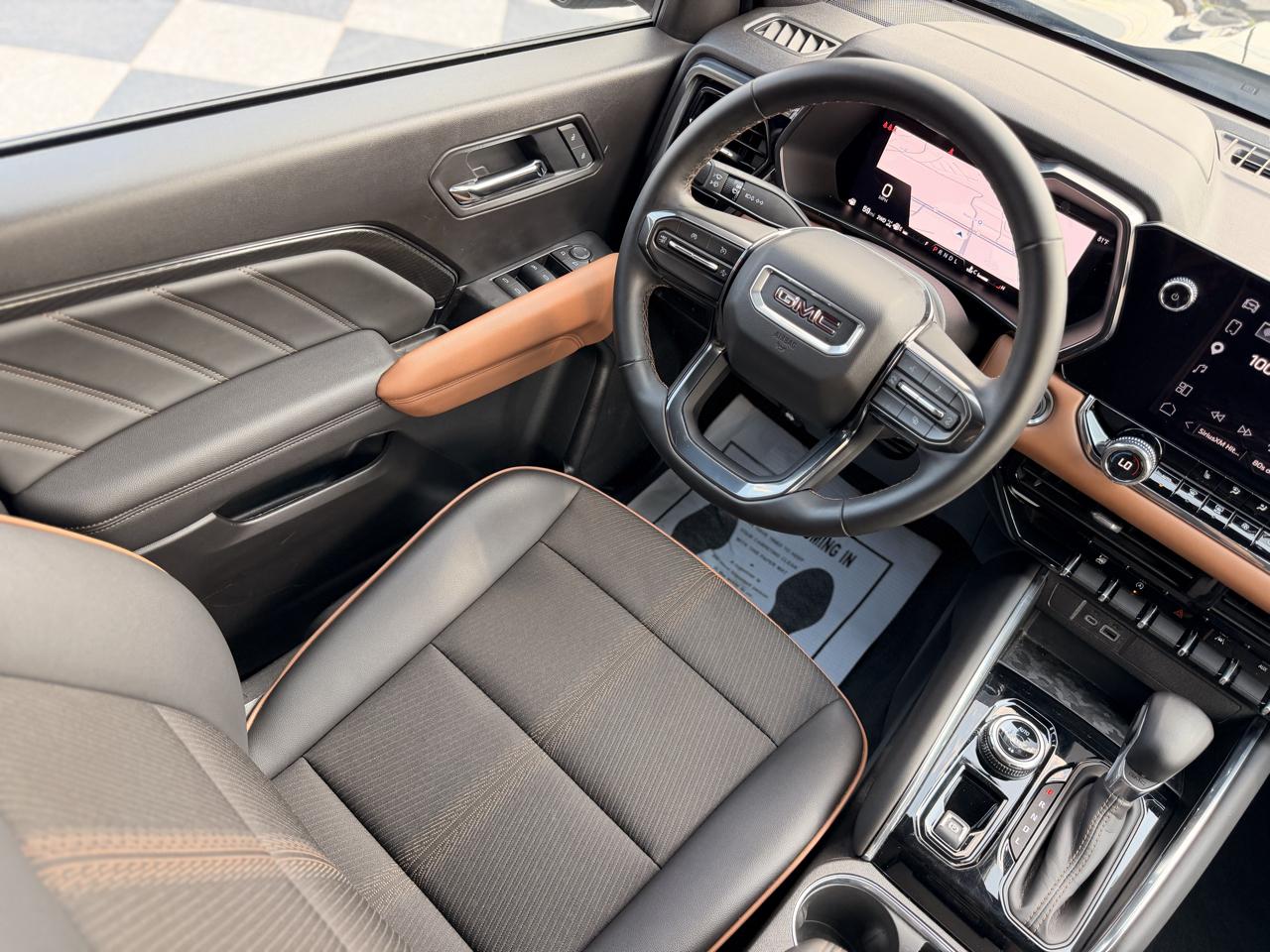 GMC Canyon AT4 Crew Cab 4WD 2026