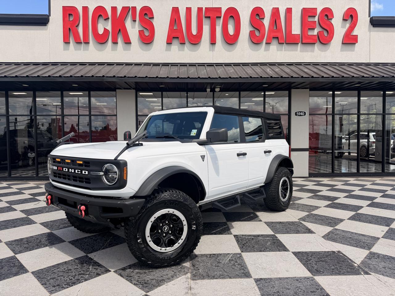 Ford Bronco Base 4-Door w/Advanced 2022