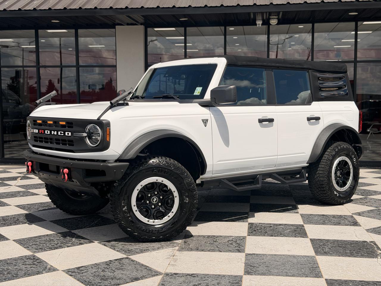 Ford Bronco Base 4-Door w/Advanced 2022