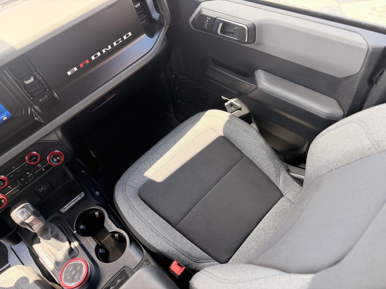 Ford Bronco Base 4-Door w/Advanced 2022