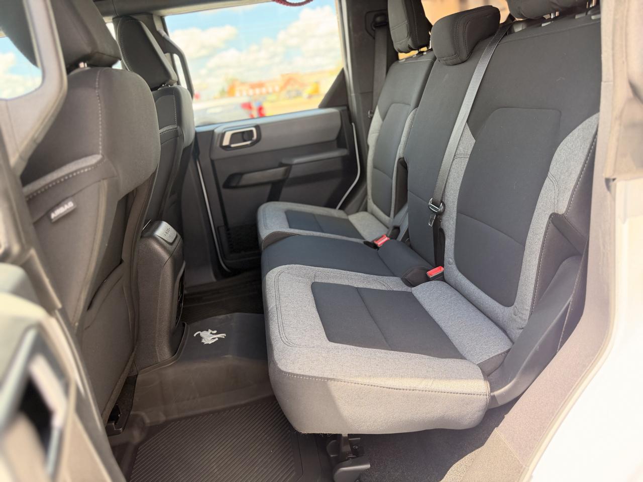 Ford Bronco Base 4-Door w/Advanced 2022