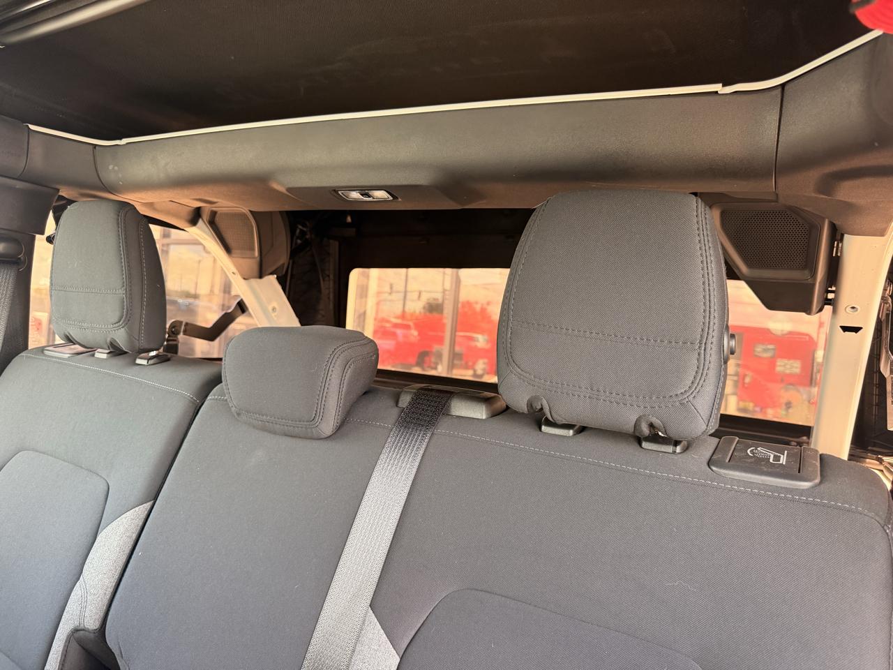 Ford Bronco Base 4-Door w/Advanced 2022