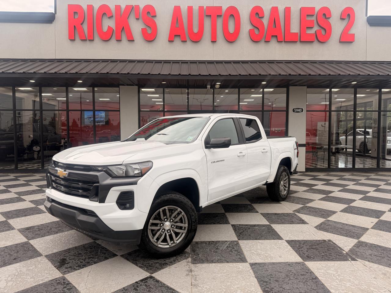 Chevrolet Colorado LT Crew Cab 4WD 2023