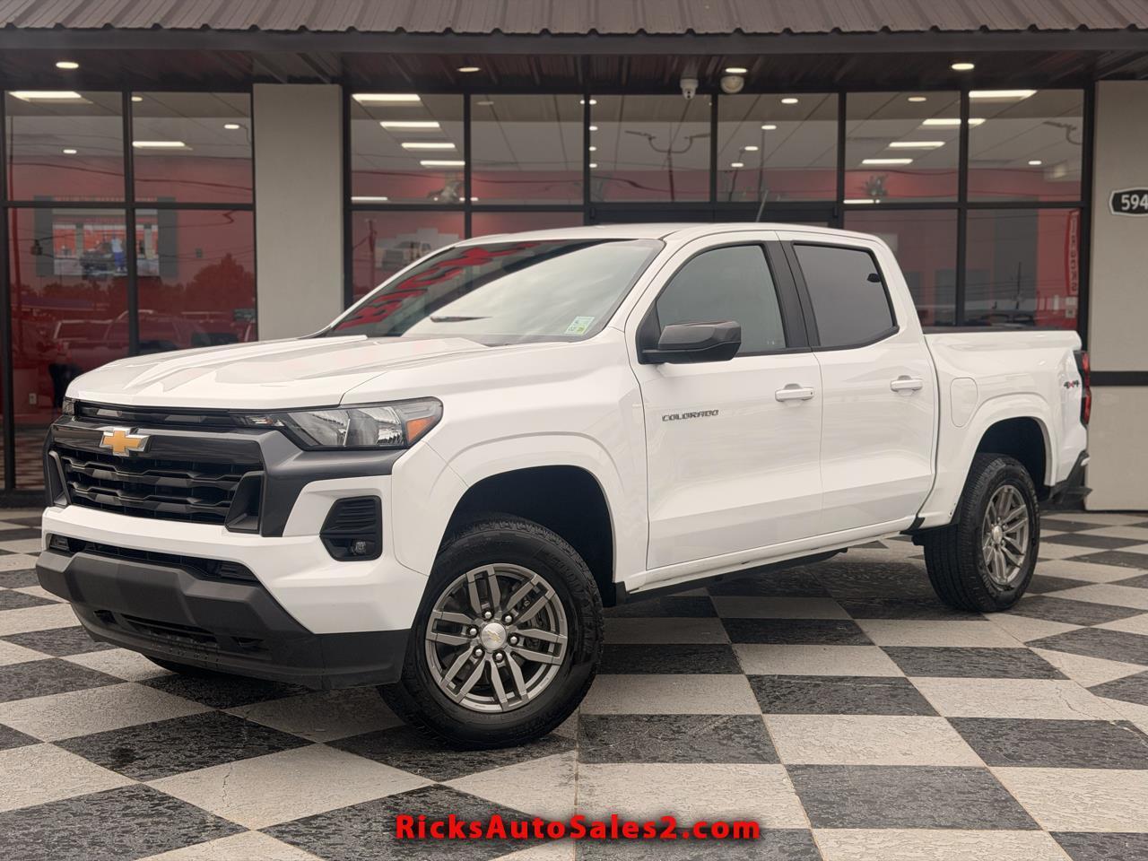Chevrolet Colorado LT Crew Cab 4WD 2023