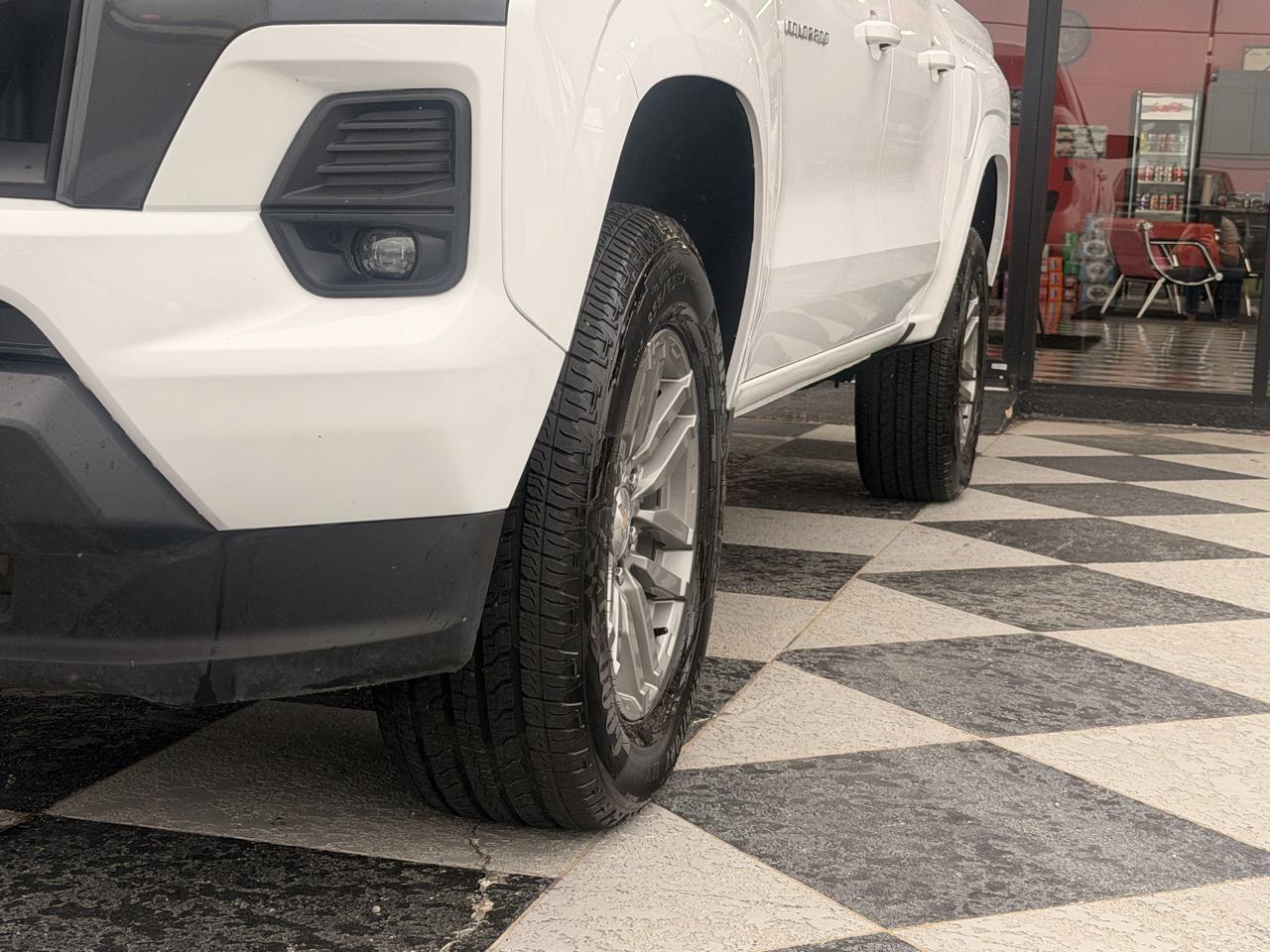 Chevrolet Colorado LT Crew Cab 4WD 2023