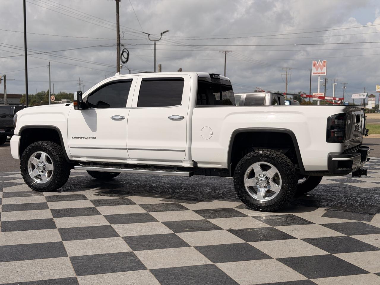 GMC Sierra 3500HD Denali Crew Cab 4WD 2016