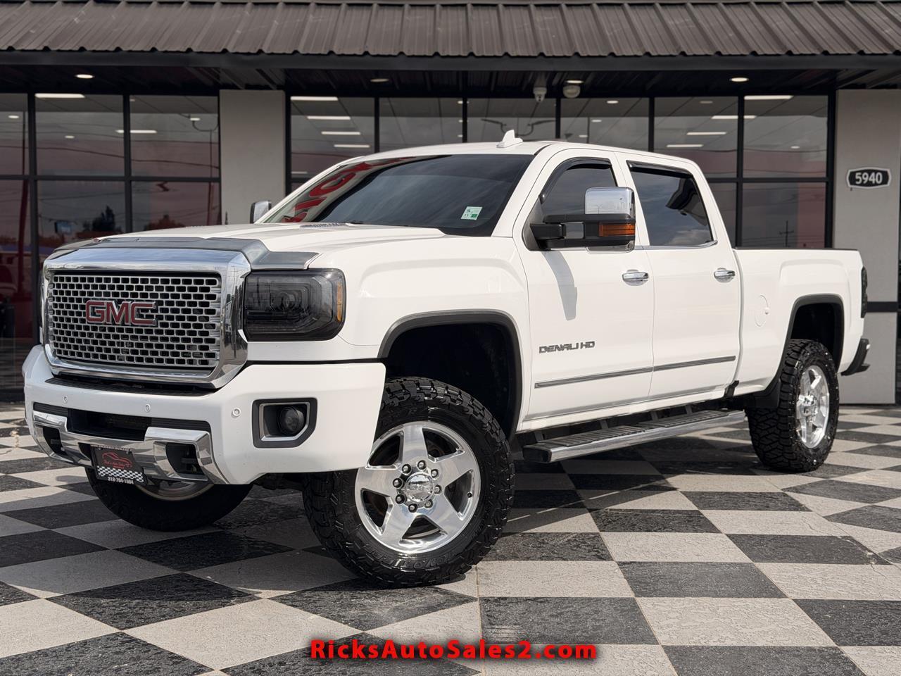 GMC Sierra 3500HD Denali Crew Cab 4WD 2016