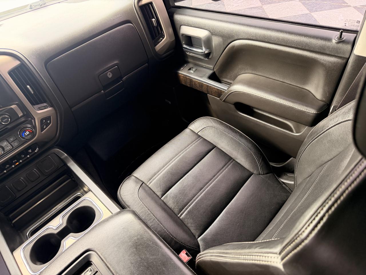 GMC Sierra 3500HD Denali Crew Cab 4WD 2016