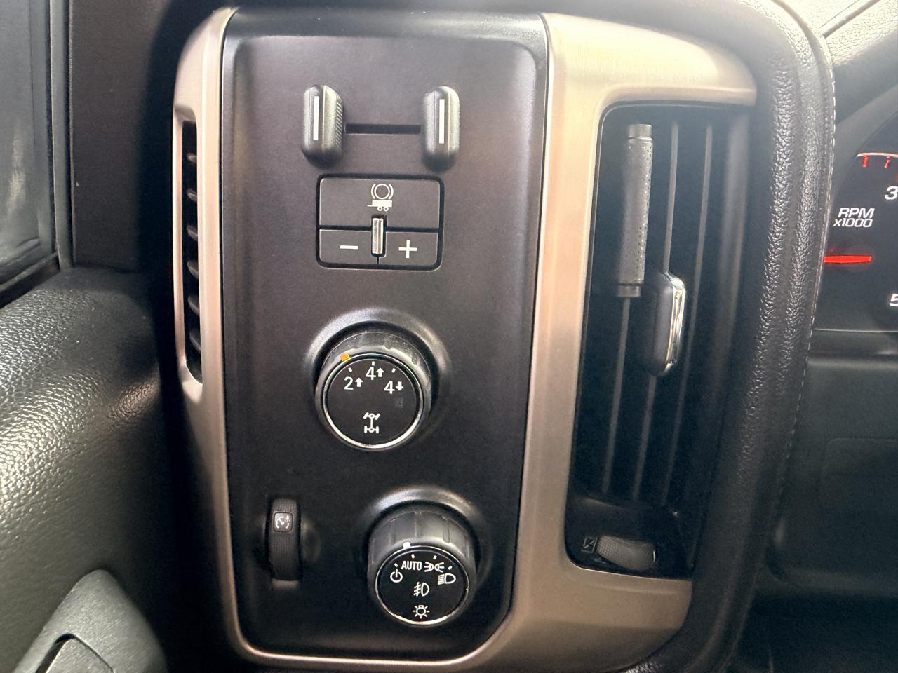 GMC Sierra 3500HD Denali Crew Cab 4WD 2016