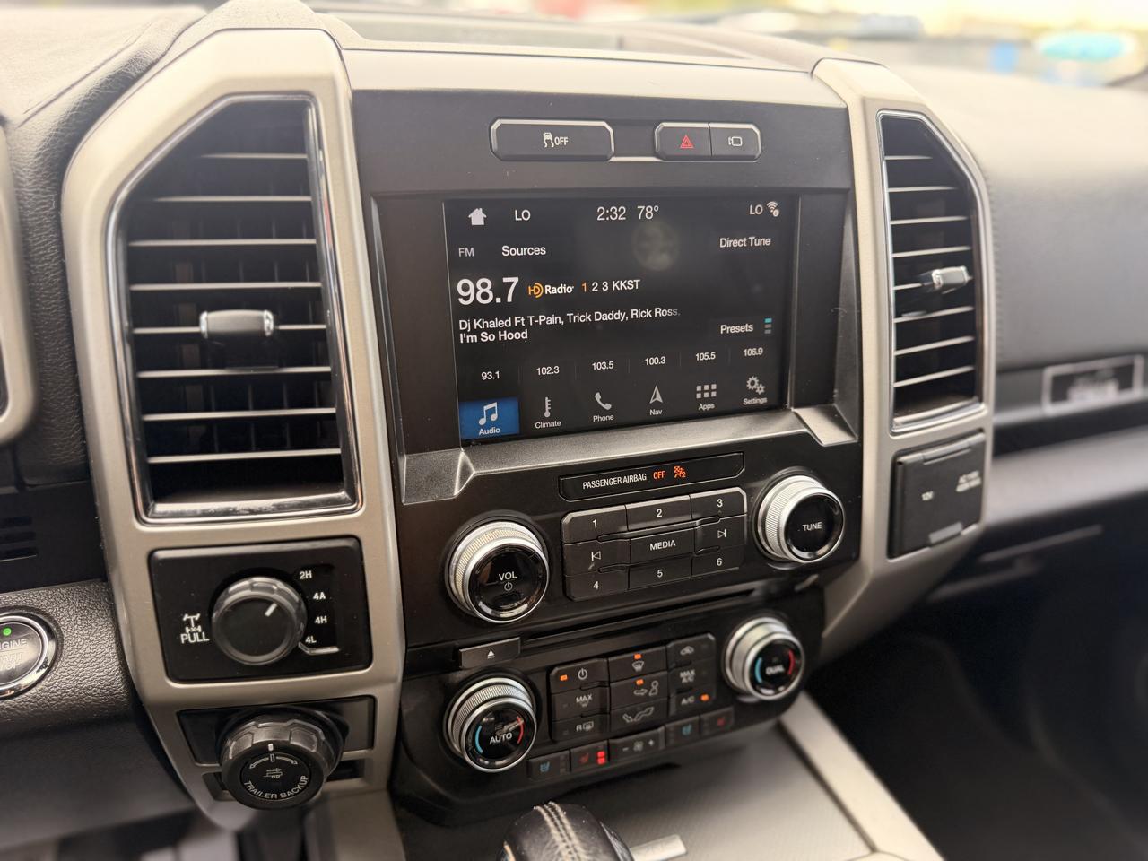 Ford F-150 Lariat 4WD SuperCrew 5.5' Box 2017