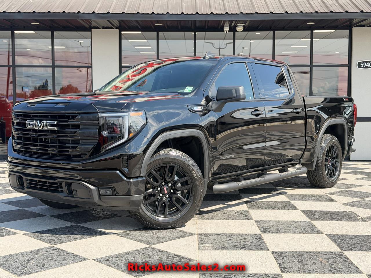 2024 GMC Sierra 1500 Elevation Crew Cab 4WD