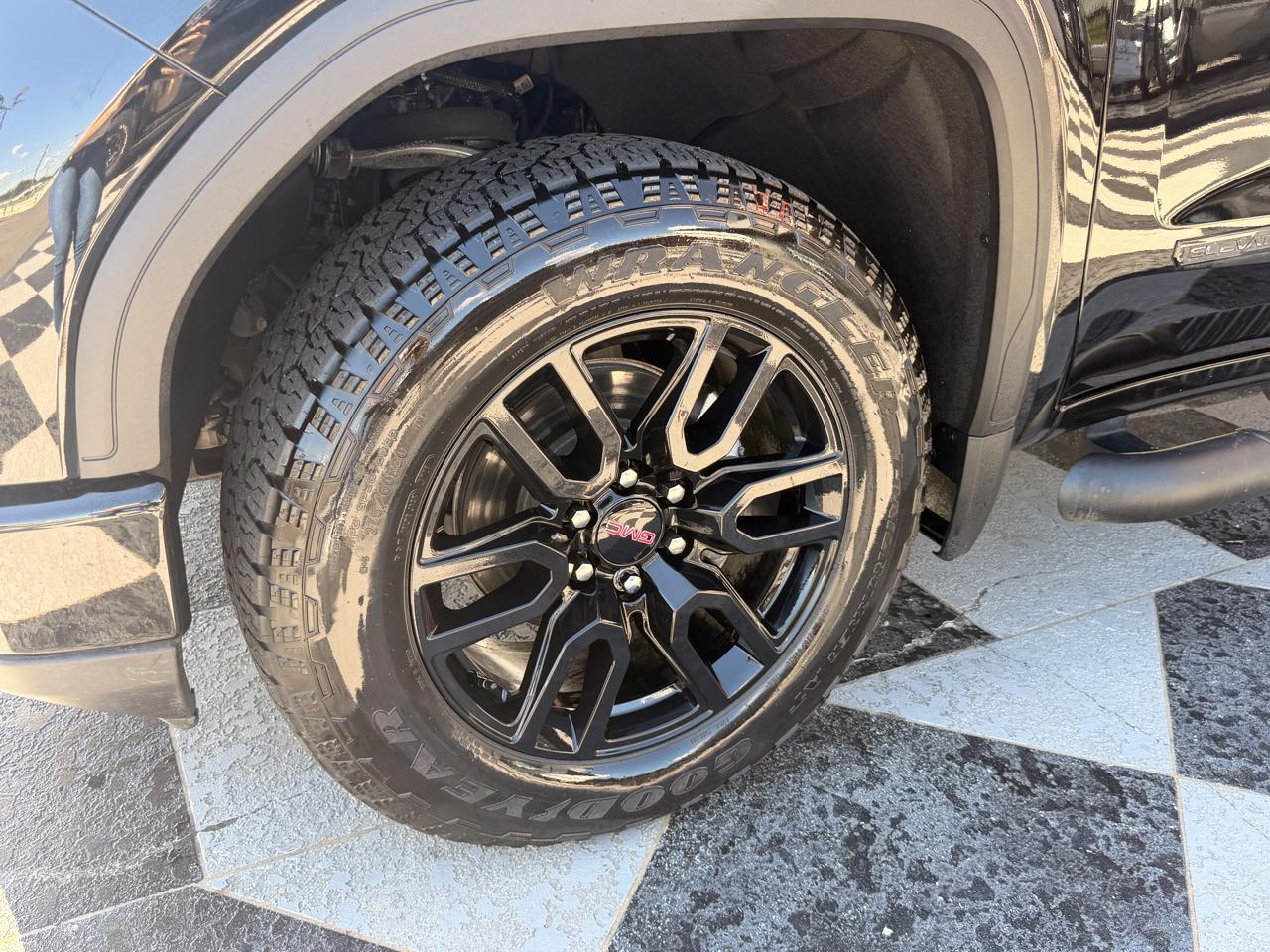 GMC Sierra 1500 Elevation Crew Cab 4WD 2024
