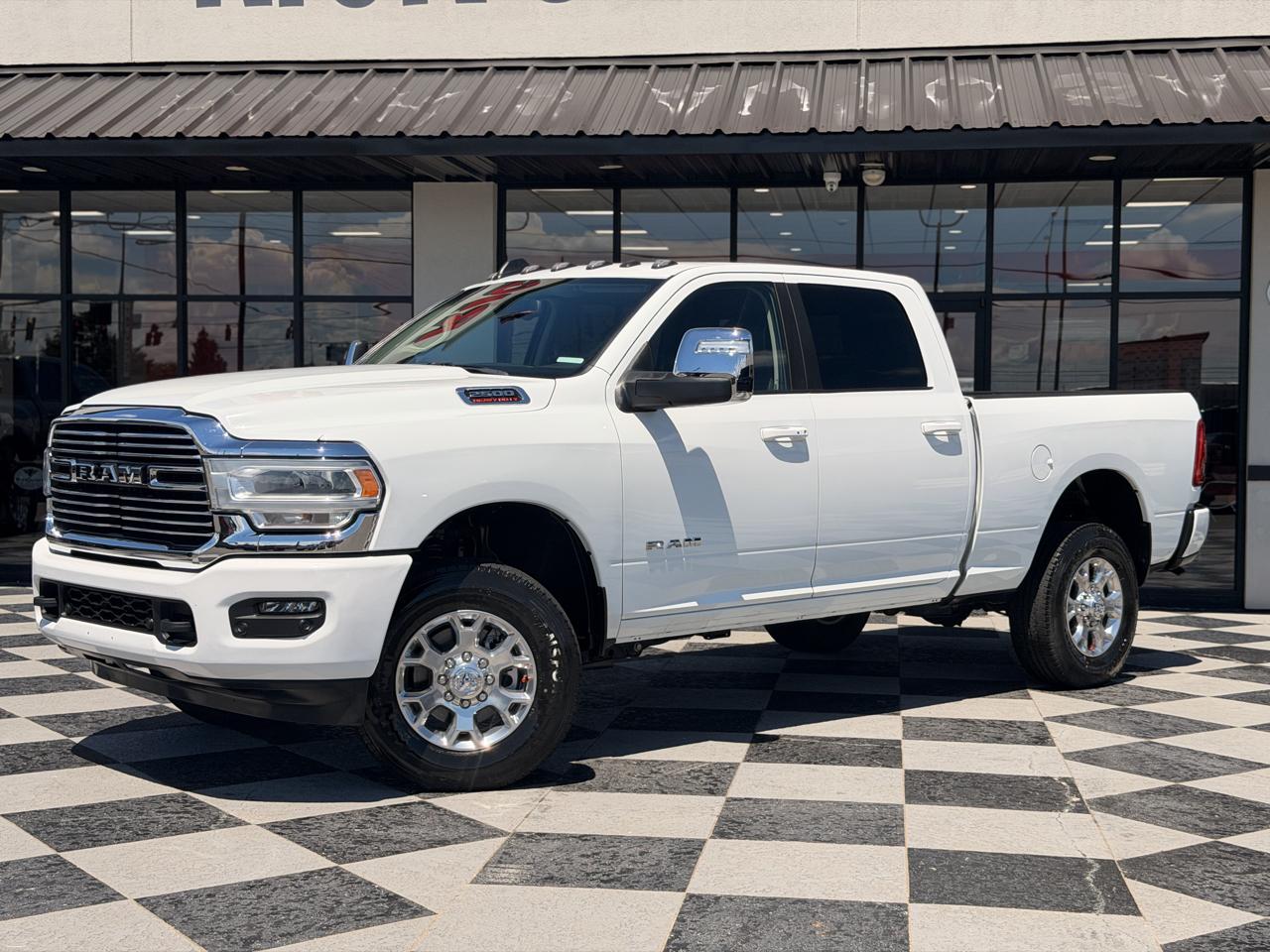 RAM 2500 Laramie Crew Cab SWB 4WD 2024