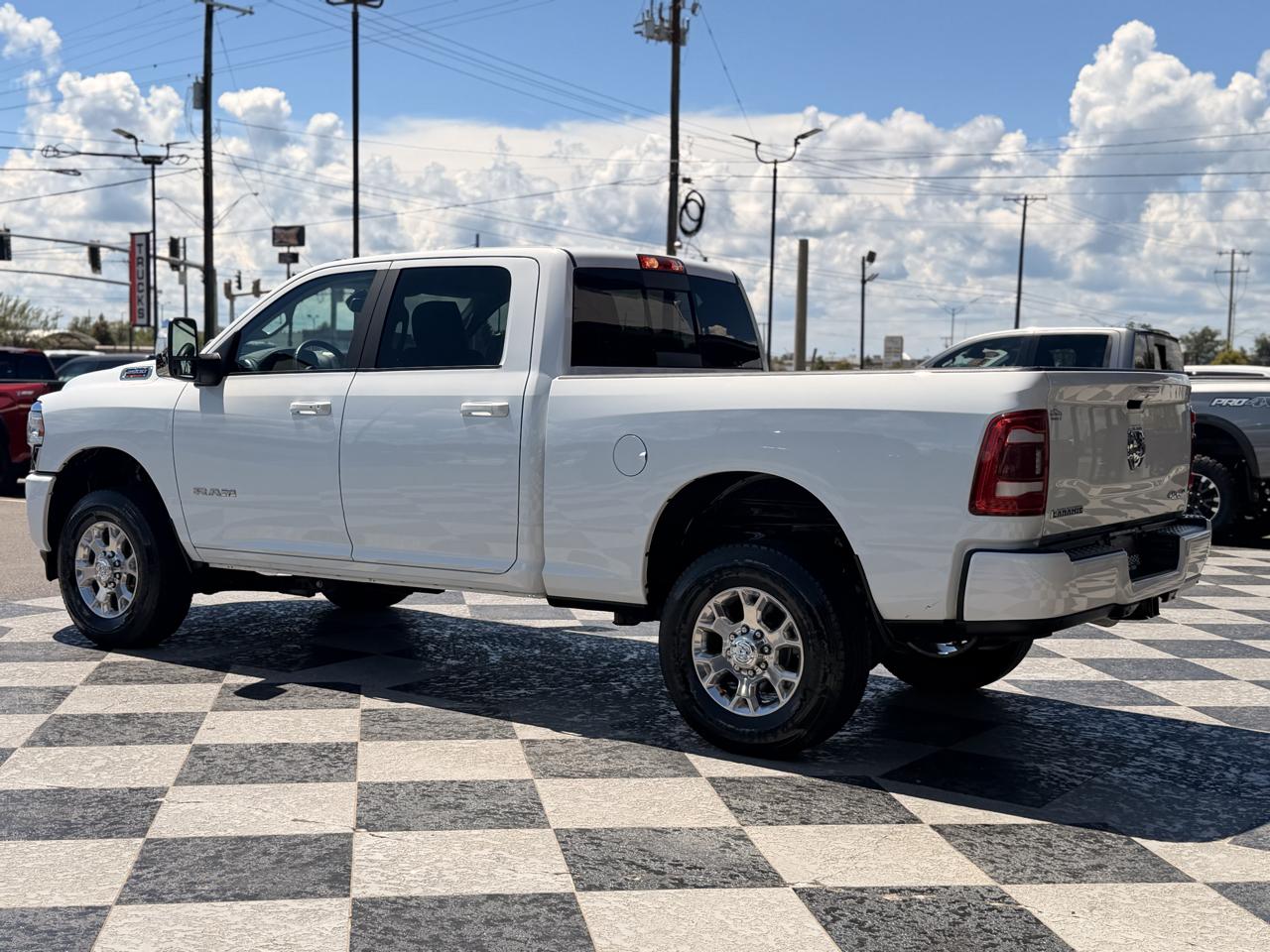 RAM 2500 Laramie Crew Cab SWB 4WD 2024