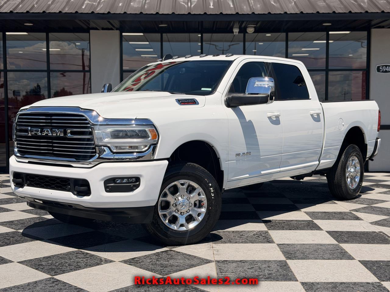 RAM 2500 Laramie Crew Cab SWB 4WD 2024